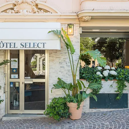 Select Hotel 2*