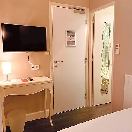 Select Hotel 2*
