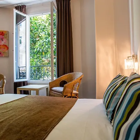 Select Hotel 2*