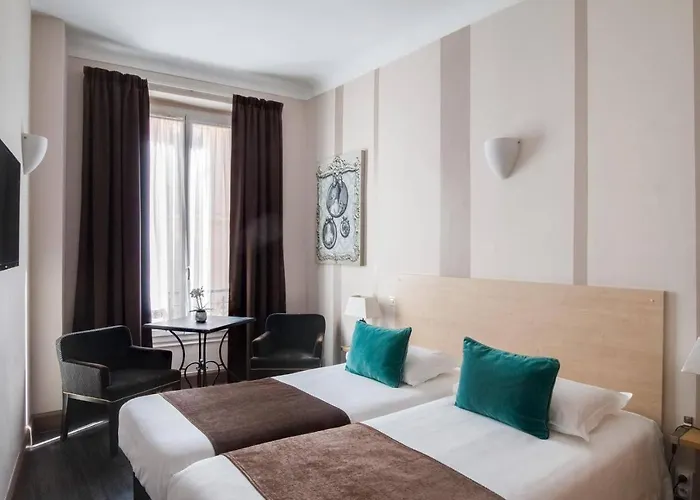 セレクト ホテル ボーリュ・シュル・ メール